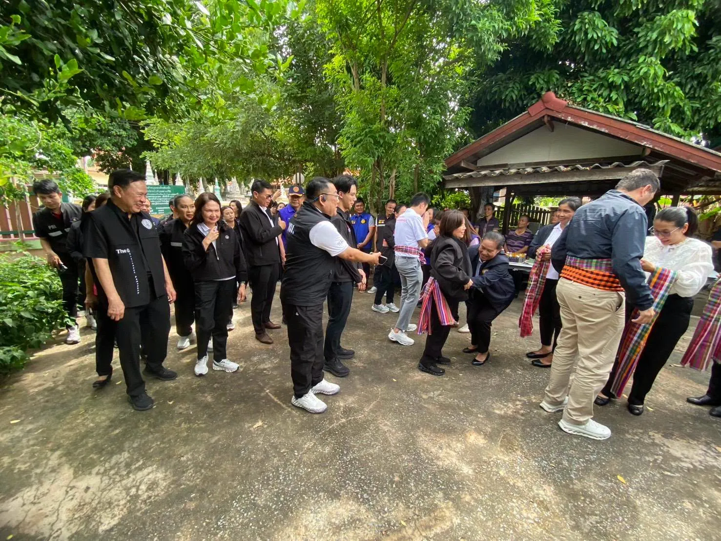 📌 ผอ. สธค. ร่วมลงพื้นที่จังหวัดมหาสารคาม ติดตามภารกิจ รมว.พม. มอบบ้านและเยี่ยมให้กำลังใจผู้สูงอายุ