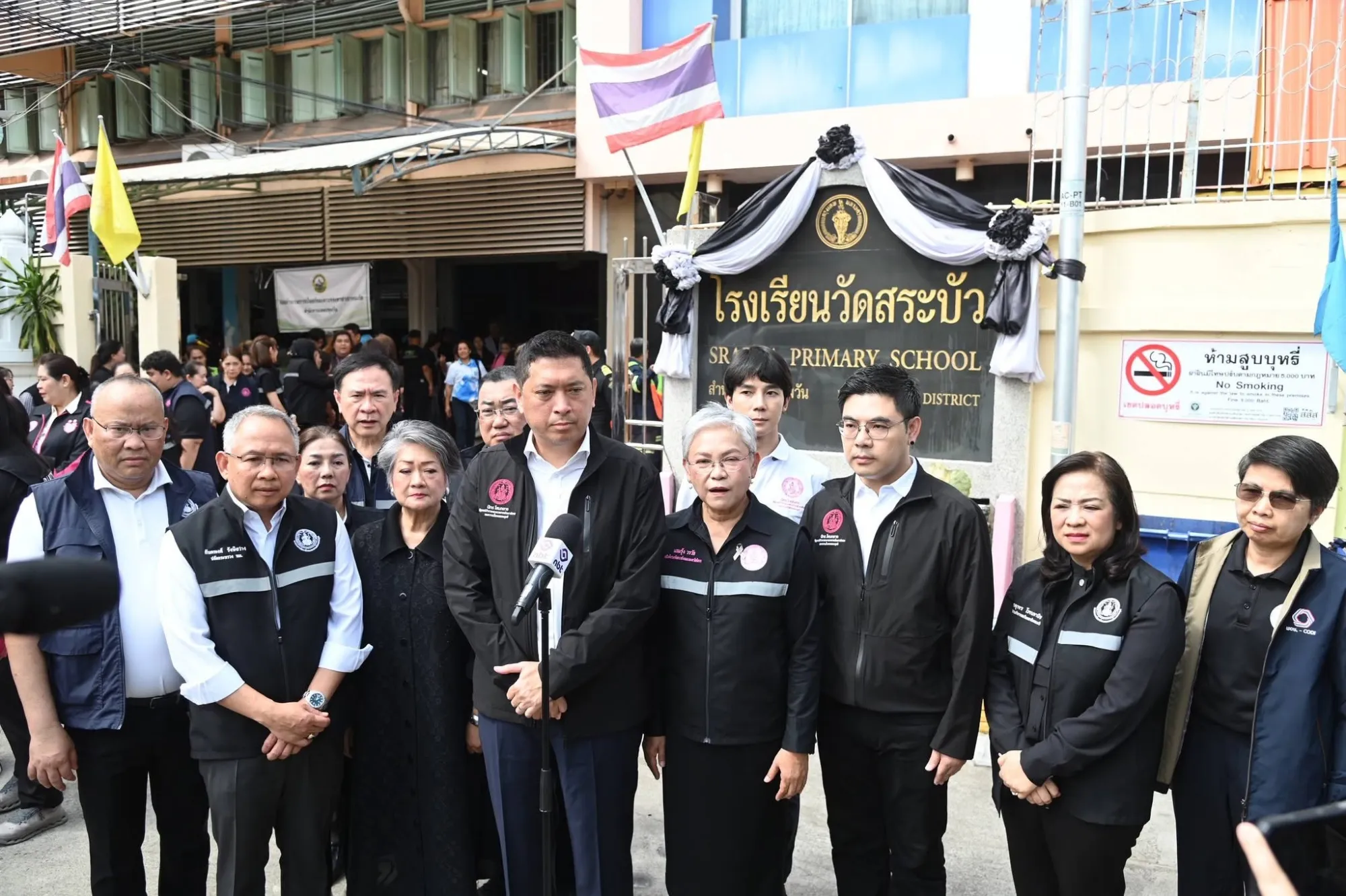สธค. ร่วมลงพื้นที่ช่วยเหลือผู้ประสบเหตุเพลิงไหม้ชุมชนริมคลองนางหงษ์ เร่งบรรเทาความเดือดร้อนประชาชน